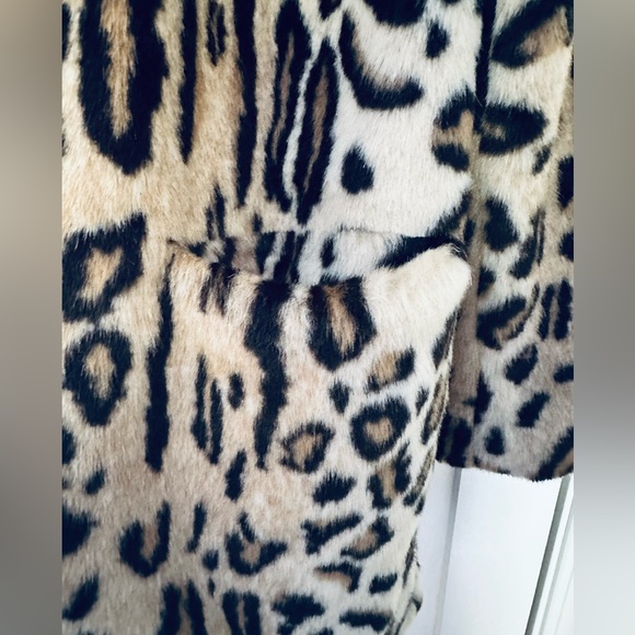 Apparis leopard print faux fur coat size Small - Picture 7 of 10
